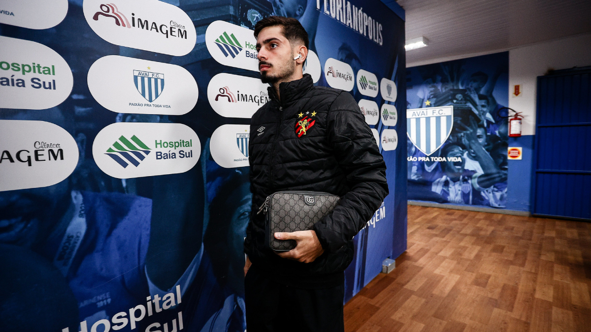 Com dores no joelho, Pedro Vilhena desfalca o Sport contra o Paysandu; veja atualização do DM