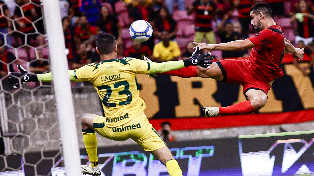 Gustavo Coutinho desperdiça pênalti no apagar das luzes e Sport fica no empate com o Goiás pela Série B 1 Sport x Goiás, Série B 2024, Zé Roberto - Foto: Paulo Paiva/SCR