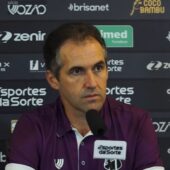 Léo Condé, técnico do Ceará