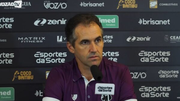 Léo Condé, técnico do Ceará