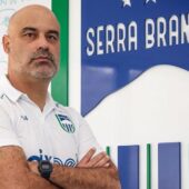 Cristian de Souza é apresentado como novo técnico do Serra Branca