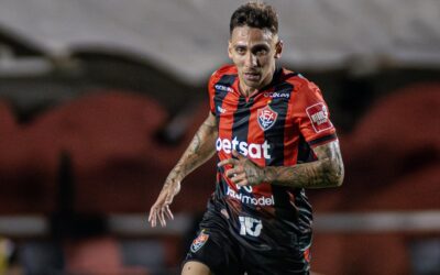 Com proposta do futebol japonês, Gustavo Mosquito acerta saída do Vitória