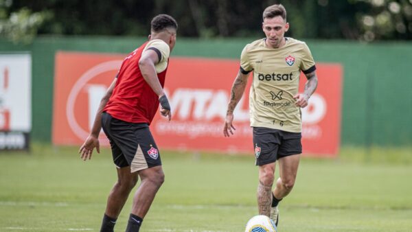 Gustavo Mosquito, atacante do Vitória