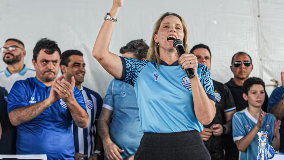 Em evento de aniversário do CSA, Mirian Monte celebra união no clube: “Todos juntos”