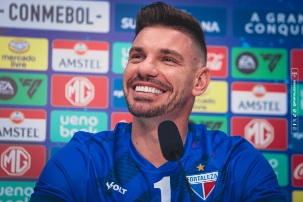 João Ricardo, goleiro do Fortaleza, em coletiva
