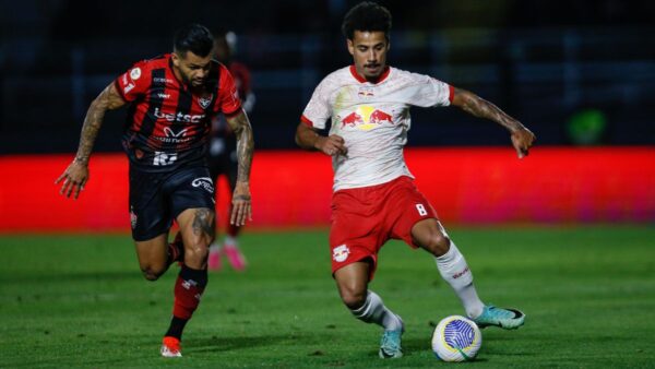 Bragantino x Vitória - Campeonato Brasileiro