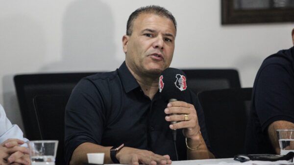 Harlei Menezes, executivo de futebol do Santa Cruz