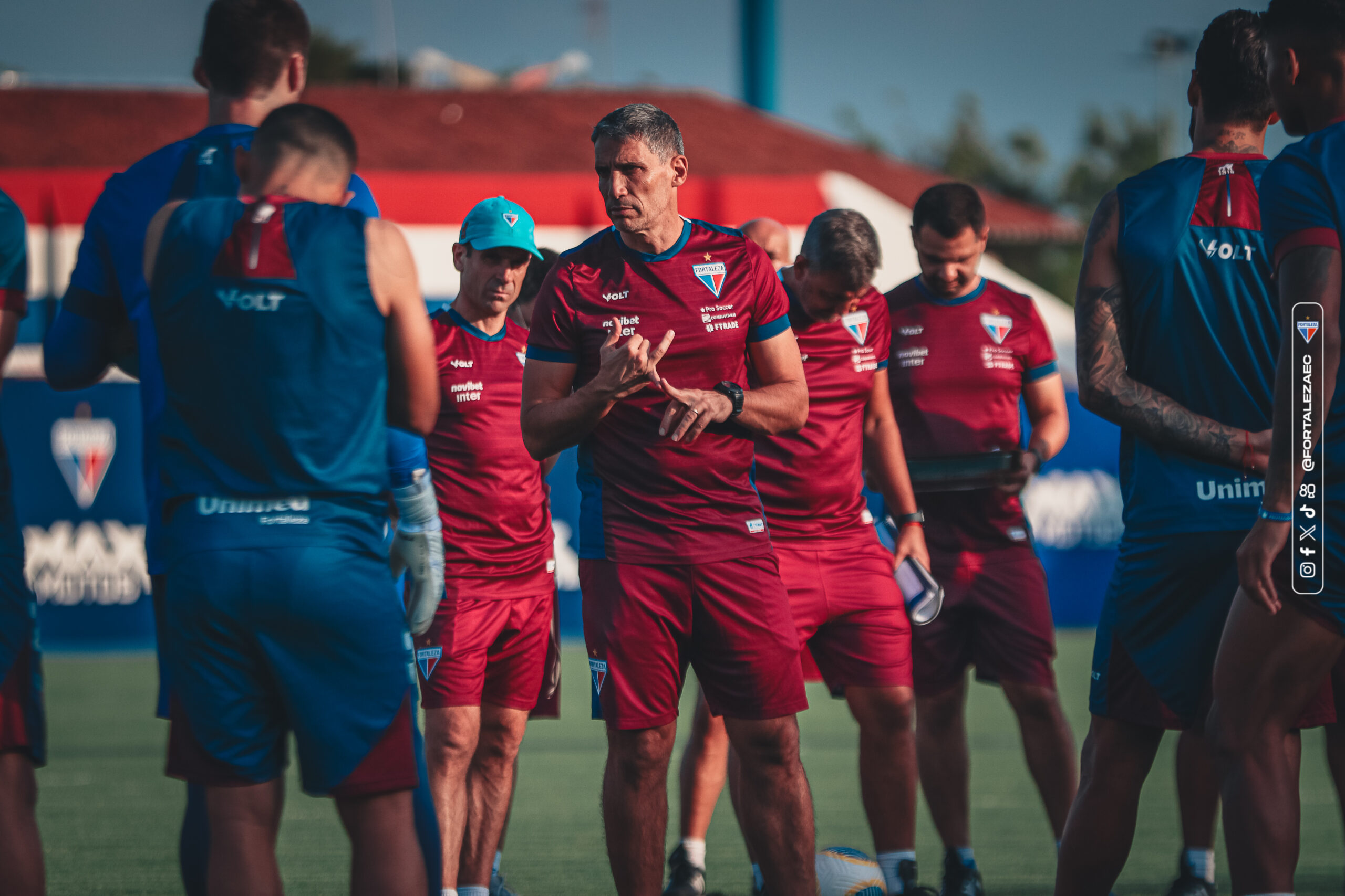 Com retornos e desfalques, Fortaleza encerra preparação para jogo contra o Palmeiras; veja provável escalação