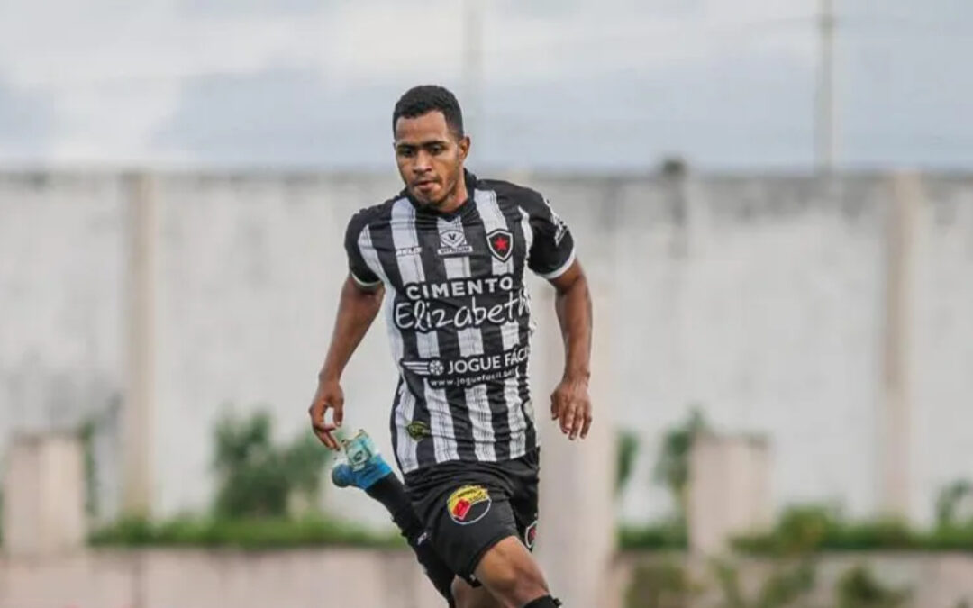 Campinense acerta contratação do lateral-esquerdo Lucas Gabriel, que estava no Dimensão Capela