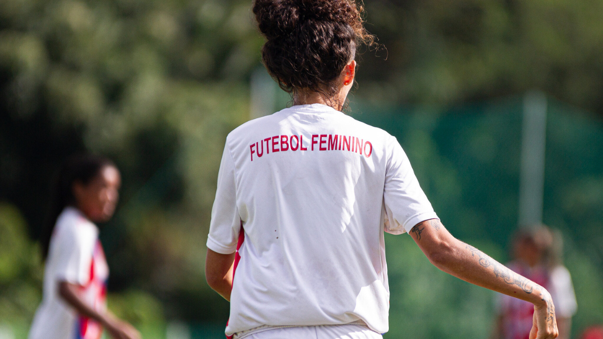 Náutico estuda plataforma digital visando arrecadar fundos para o futebol feminino; entenda