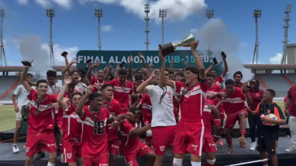 CRB vive ano de conquistas nas categorias de base e atletas devem ser aproveitados no profissional em 2025 1 CBR campeão alagoano sub-15
