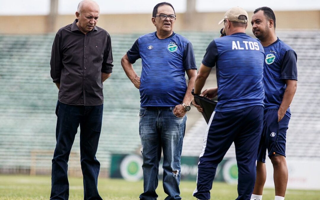 Técnico do Altos cita carências no elenco e diz que Piauiense e Copa do Brasil são prioridades no início de 2025