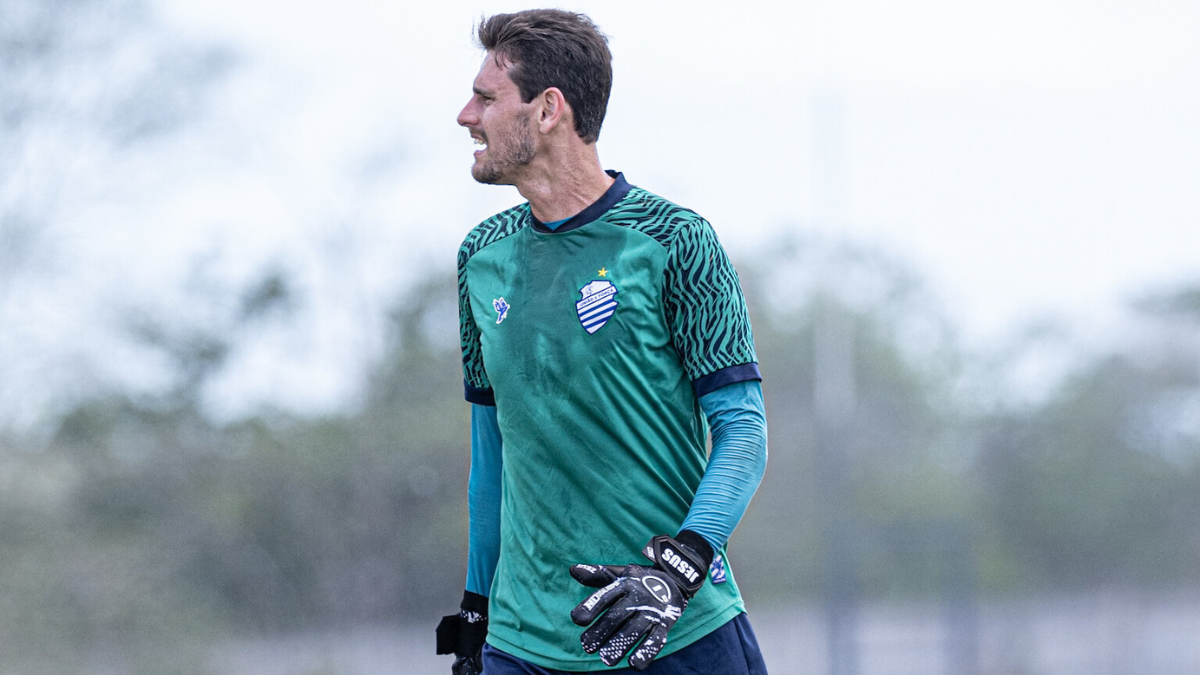 CSA oficializa a contratação do goleiro Georgemy, ex-Brusque
