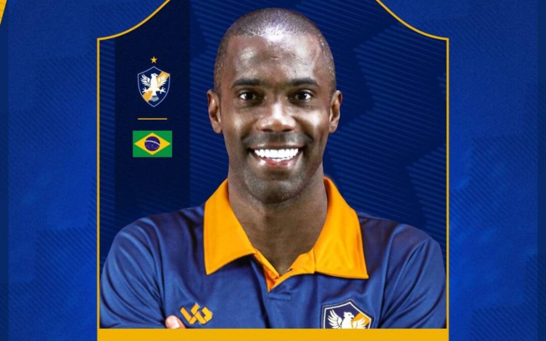 Retrô oficializa contratação do volante Fabinho, ex-Sport