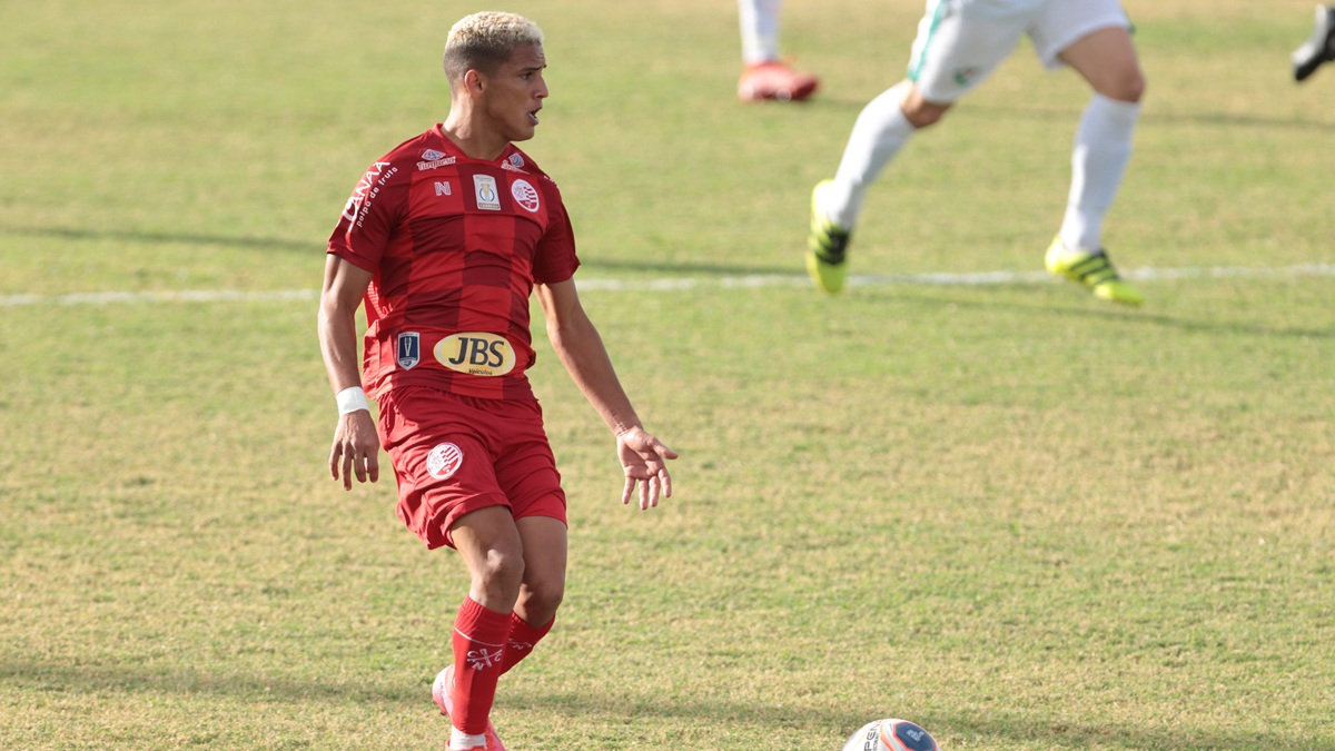 Náutico negocia o retorno do atacante Thiaguinho, do Flamengo