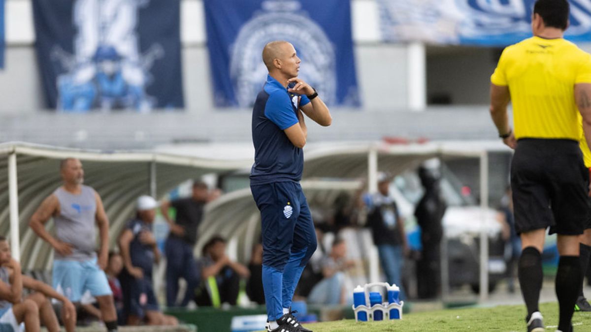 Higo celebra vitória do CSA no clássico contra o CRB e explica opção por dois centroavantes