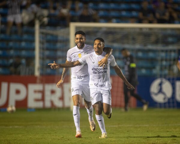 Titular do Ceará, Fernandinho sofre lesão no ombro e passará por cirurgia 1 Ceará - Fernandinho - Iguatu