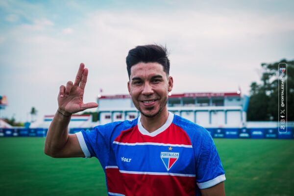 Fortaleza negocia rescisão de Pol Fernández e volante deve deixar o clube 1 Pol Fernández - Fortaleza - Pici