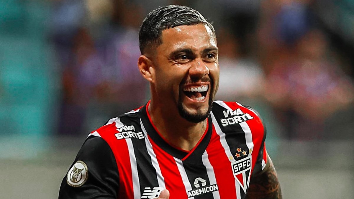 Vitória contrata o meia-atacante Wellington Rato, do São Paulo