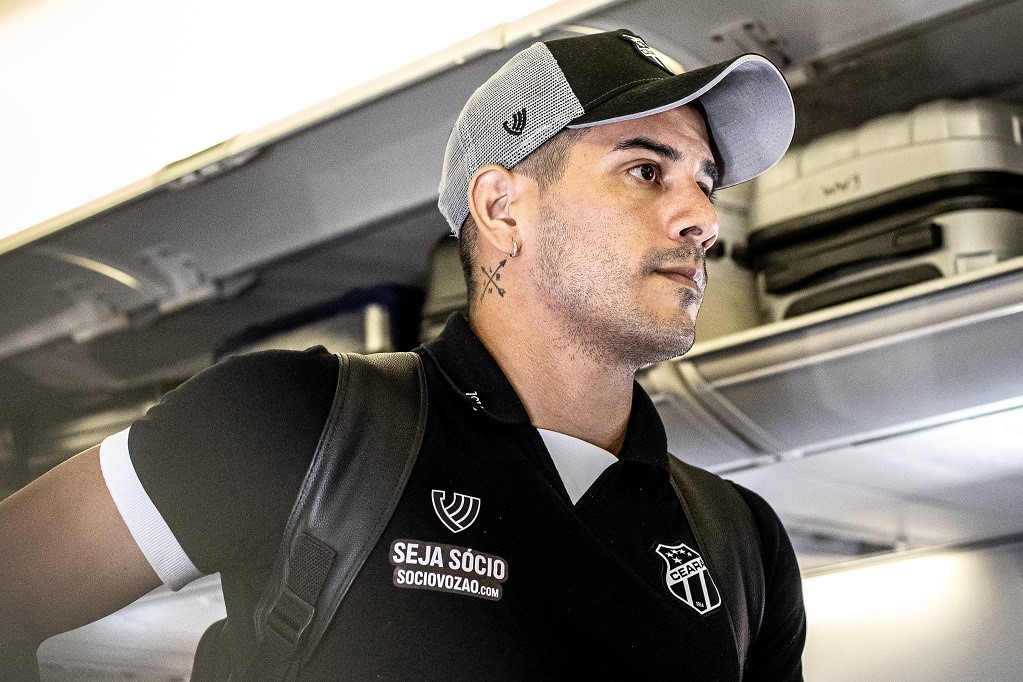 Ceará freta voo para estreia contra o Náutico na Copa do Nordeste