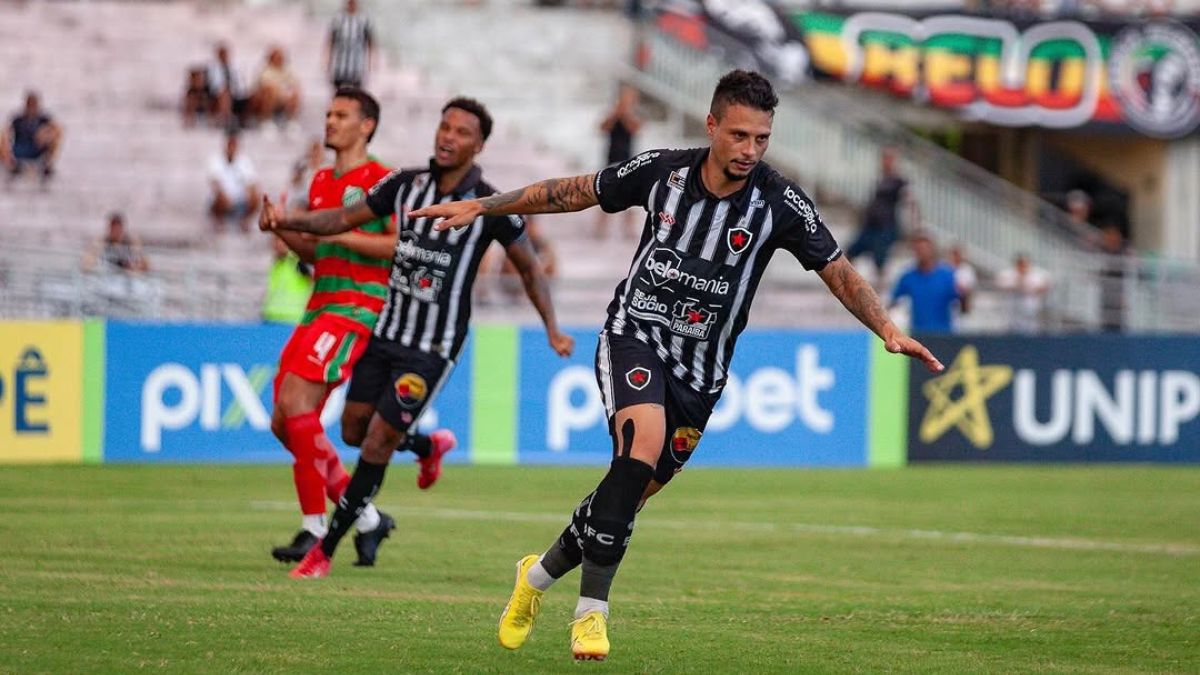 Rafinha celebra gols nos últimos jogos do Botafogo-PB e projeta duelo contra o Sousa: “Clima de decisão”