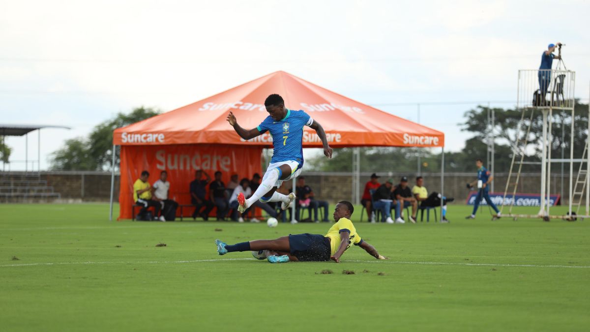 Ruan Pablo, do Bahia, em amistoso do Brasil sub17