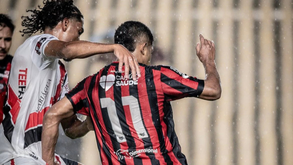 Ferroviário arranca empate com o Moto Club.