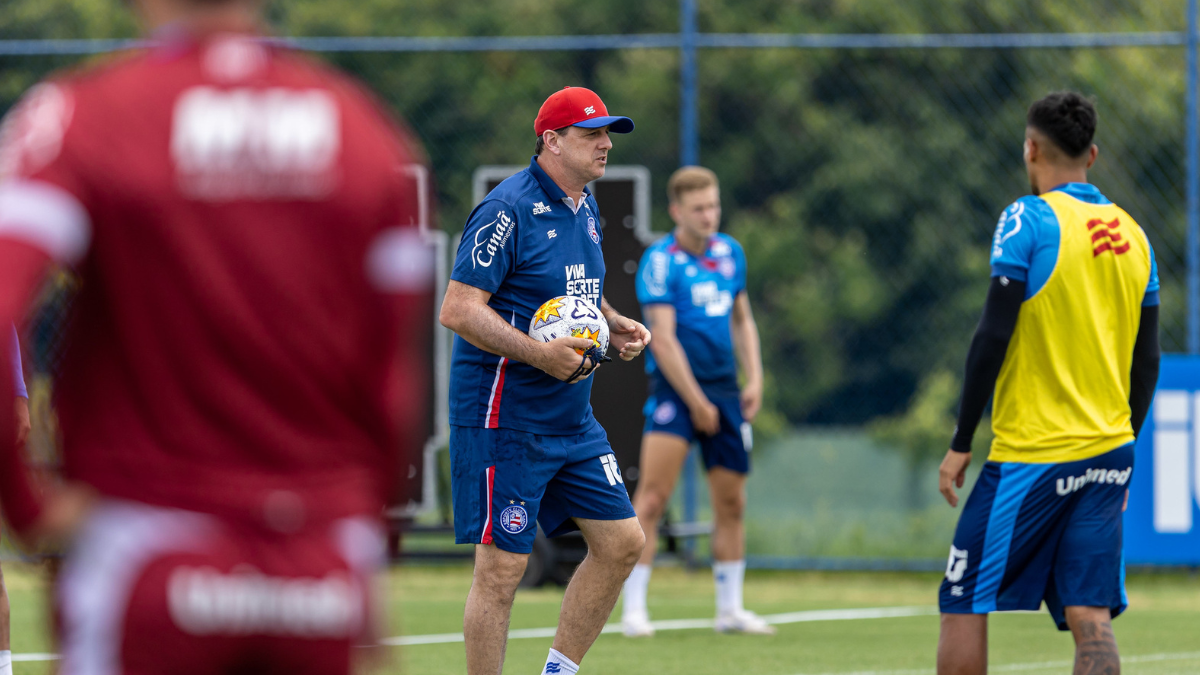 Bahia encerra preparação para jogo pela Copa do Nordeste.