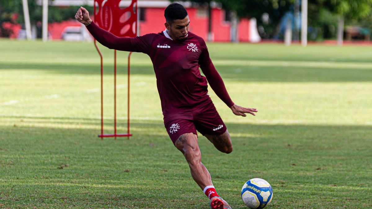 Hélio Borges - atacante do Náutico