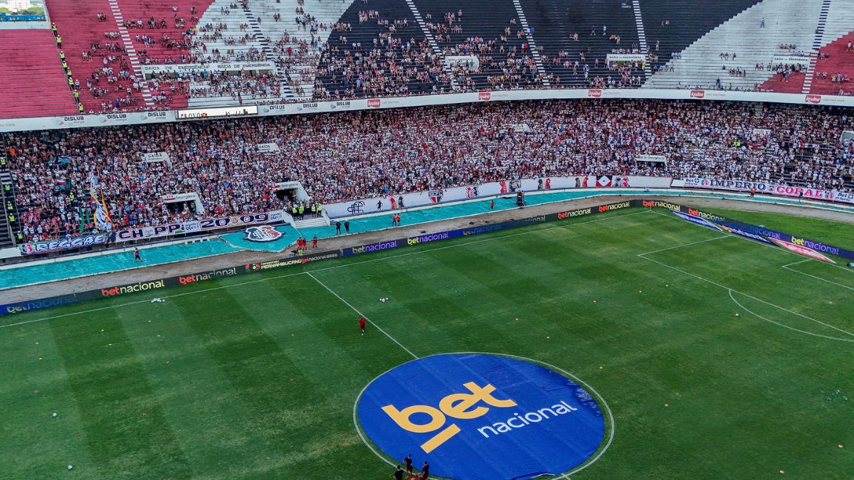 Santa Cruz: Dirigente descarta chance de ampliação da capacidade do Arruda no "curto prazo"; entenda 1 Estádio do Arruda - Santa Cruz - 2025