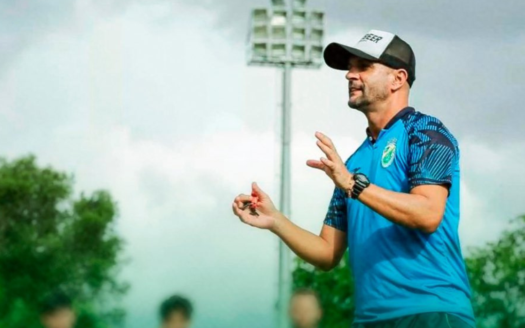 Altos terá pelo menos quatro baixas e a provável ausência do treinador no jogo contra o Sport