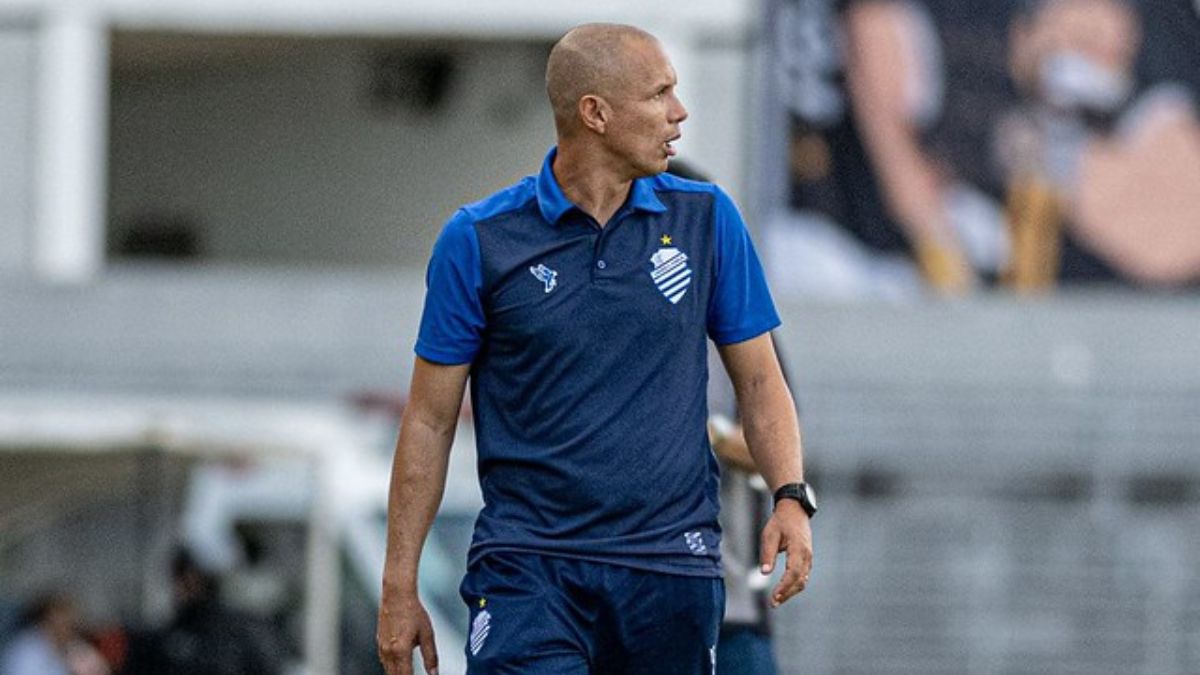 Higo Magalhães, técnico do CSA