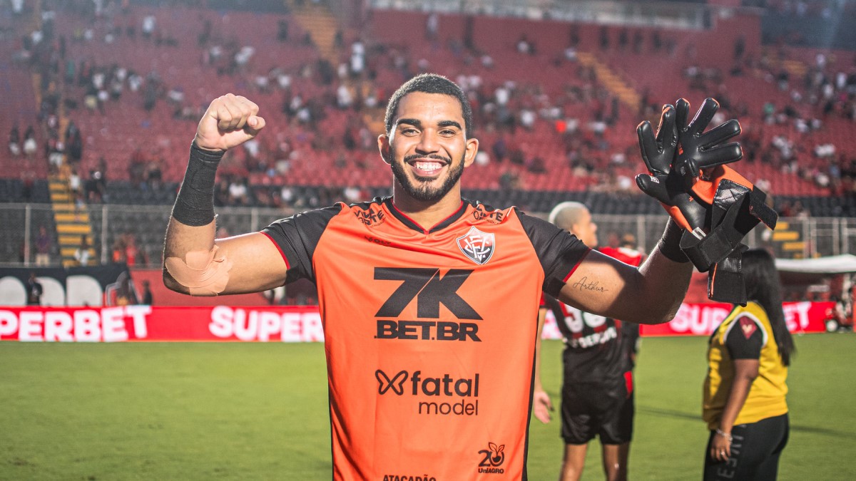 Lucas Arcanjo, goleiro do Vitória