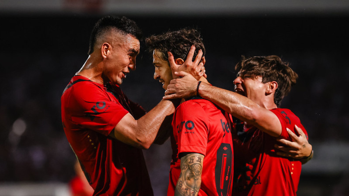 Com gol de Fabrício Domínguez, Sport vence o Santa Cruz no Arruda e chega na final do Campeonato Pernambucano Betnacional