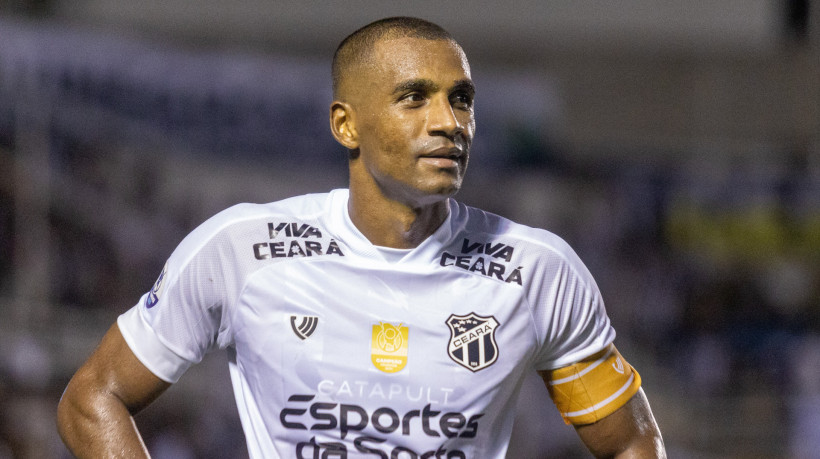 “Eles foram mais felizes”, diz Marllon, zagueiro do Ceará, após derrota para o Juventude