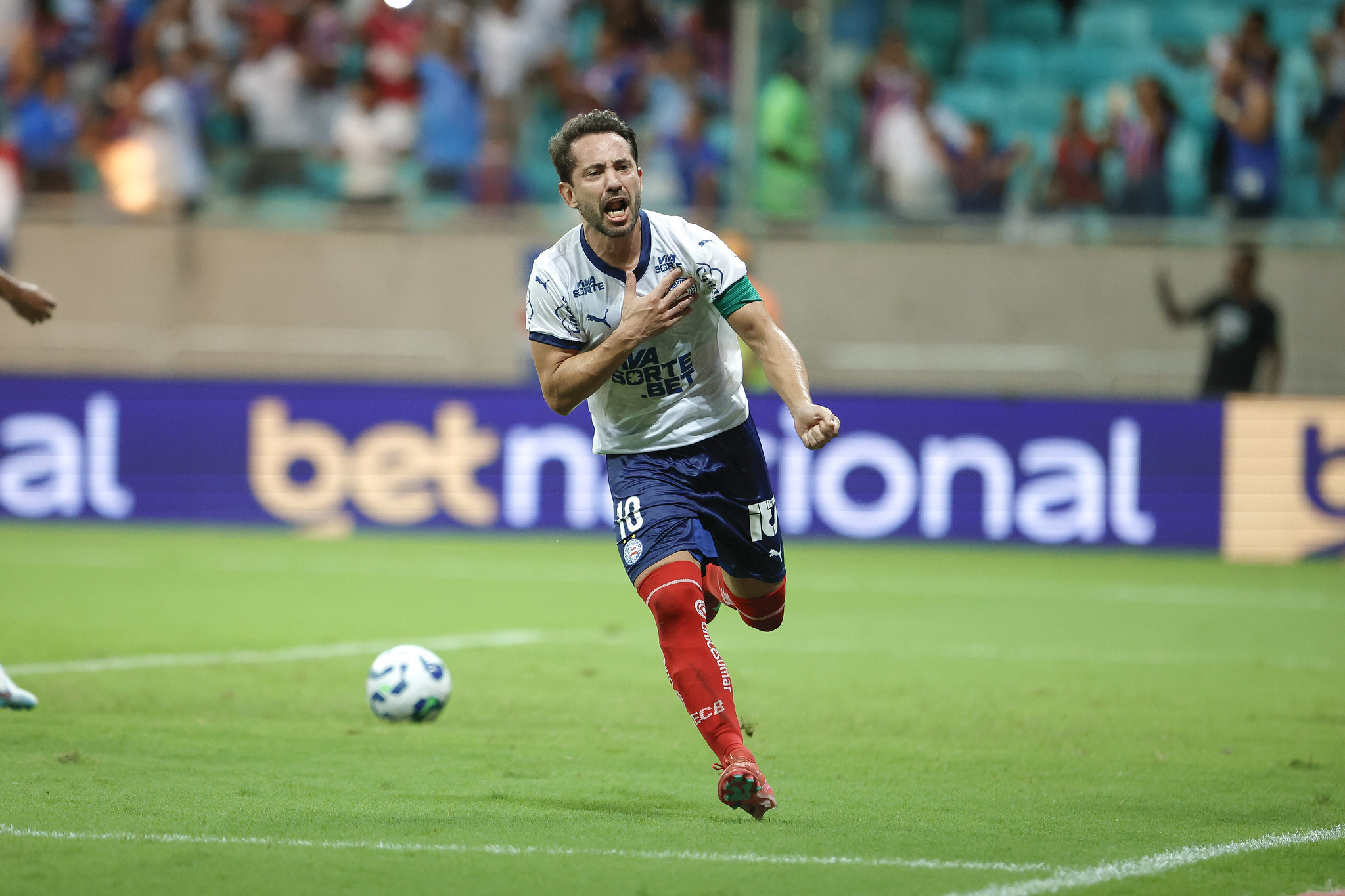 Everton Ribeiro completa 100 jogos pelo Bahia e destaca empolgação em vestir a camisa tricolor: “Muito pela frente” 1 Everton Ribeiro - Atacante - Bahia