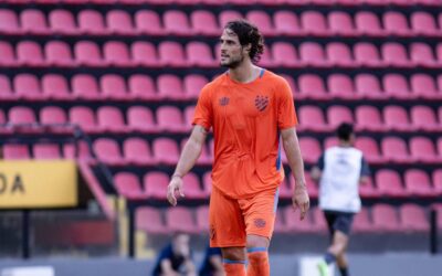 Nas redes, Gonçalo Paciência lamenta ano negativo e se despede do Sport: “Foi um prazer”