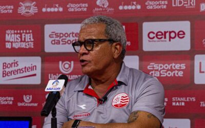 Hélio dos Anjos ignora risco de suspensões no Náutico antes do clássico contra o Sport: “Nossa estratégia é o Cuiabá”