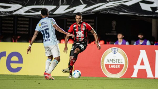 Em baixa no Vitória, Lucas Braga é procurado pelo Coritiba 2 Lucas Braga, atacante do Vitória