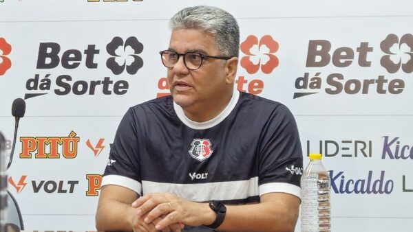 Marcelo Cabo, técnico do Santa Cruz