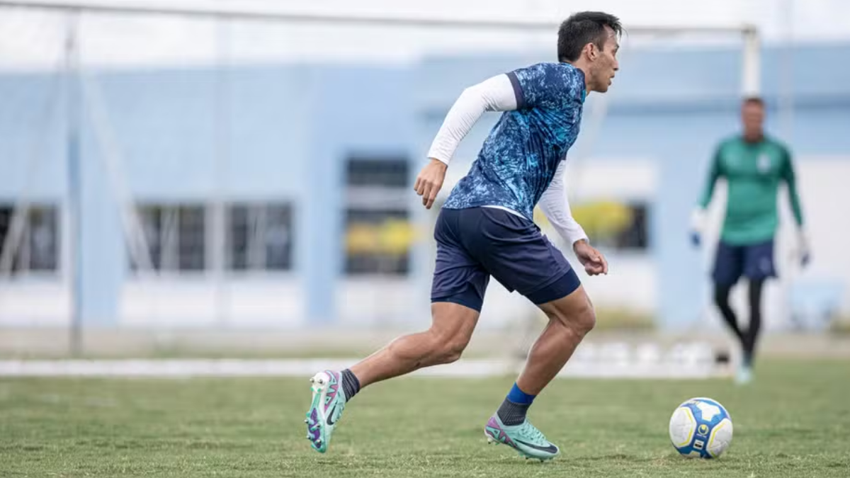 Brayann se aproxima de retorno e pode virar opção no CSA para jogo contra o contra o ABC, pela Série C
