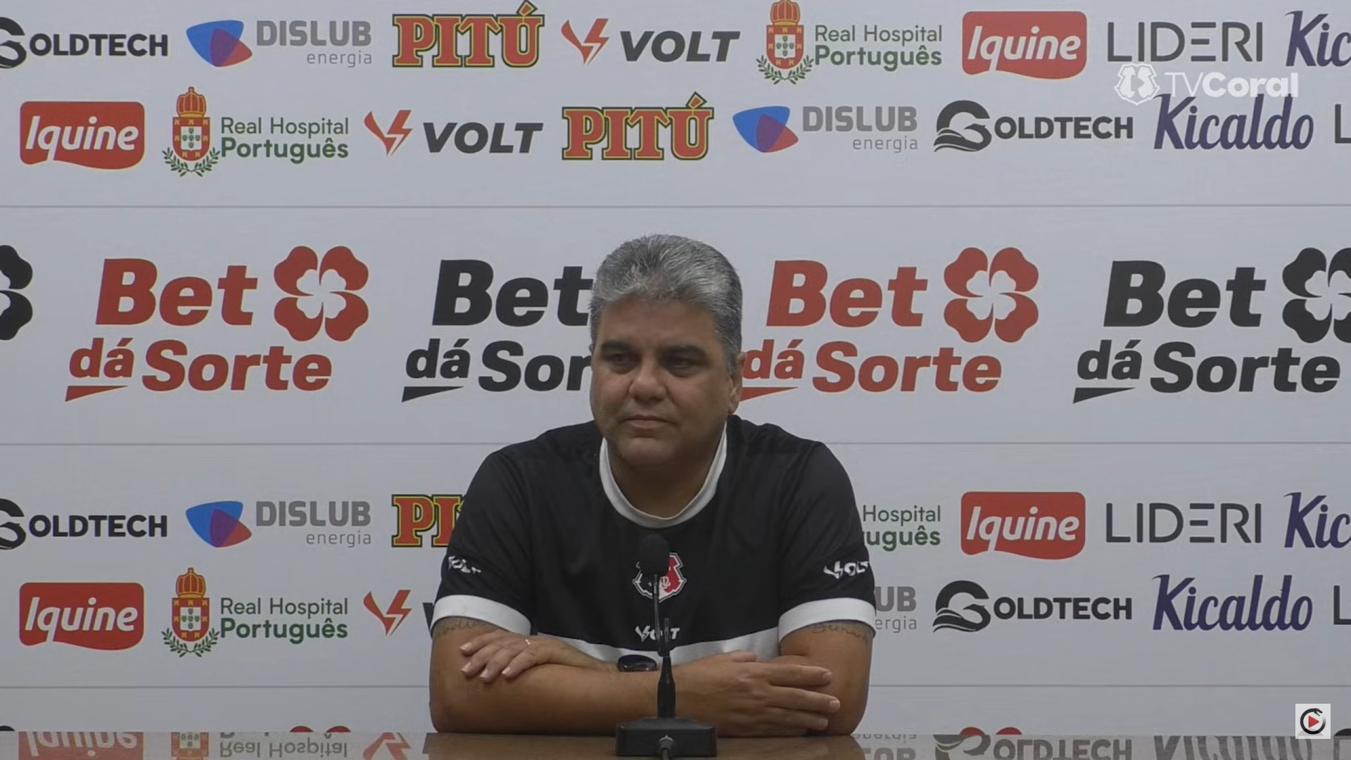 Técnico do Santa Cruz confirma Israel na lateral direita para jogo contra o Horizonte e avalia sequência da equipe