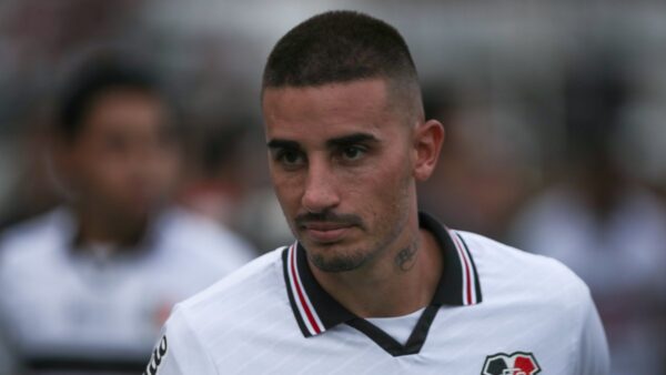 Thiago Galhardo, atacante do Santa Cruz