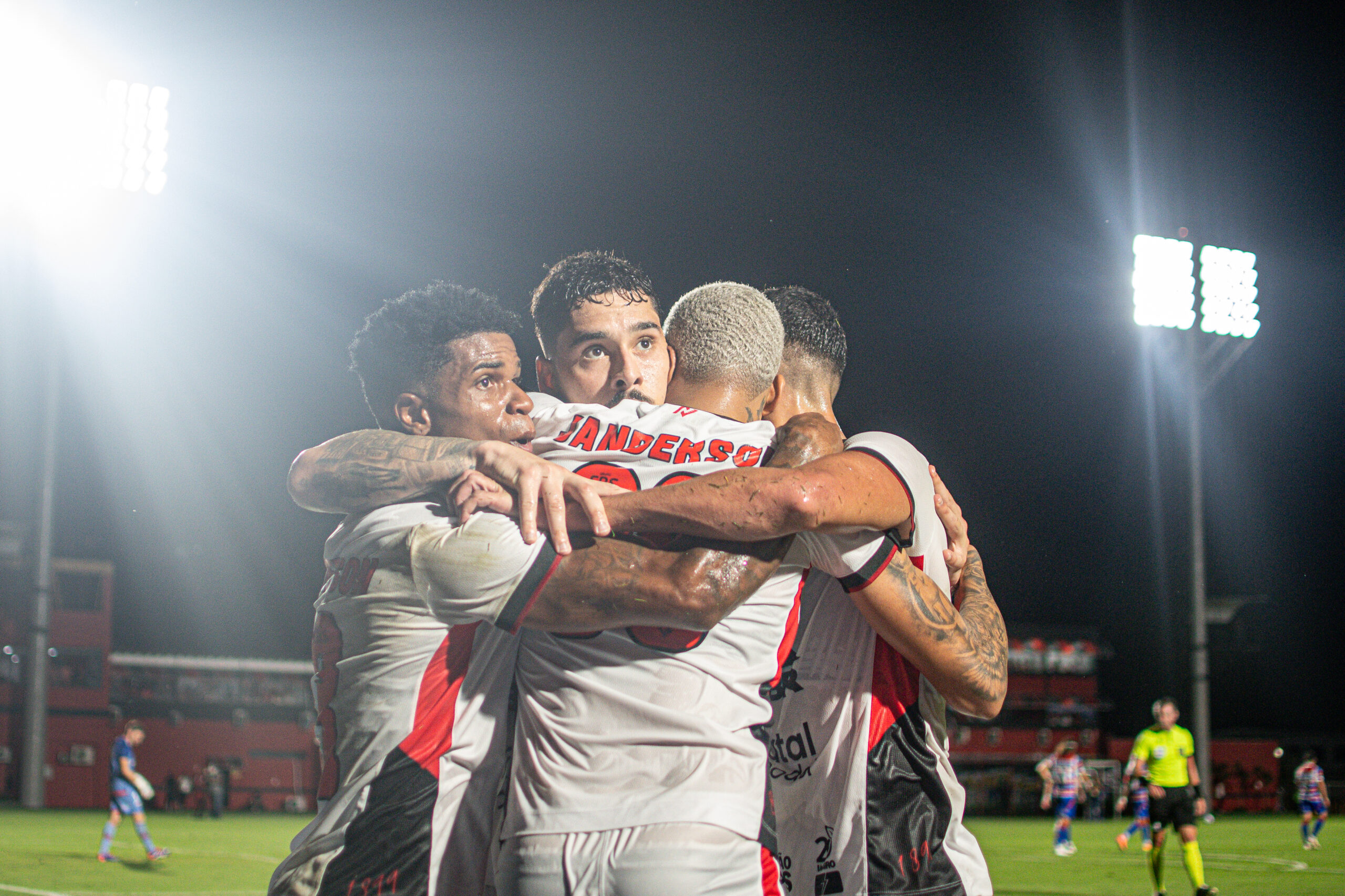 Vitória - Fortaleza - Série A - Barradão