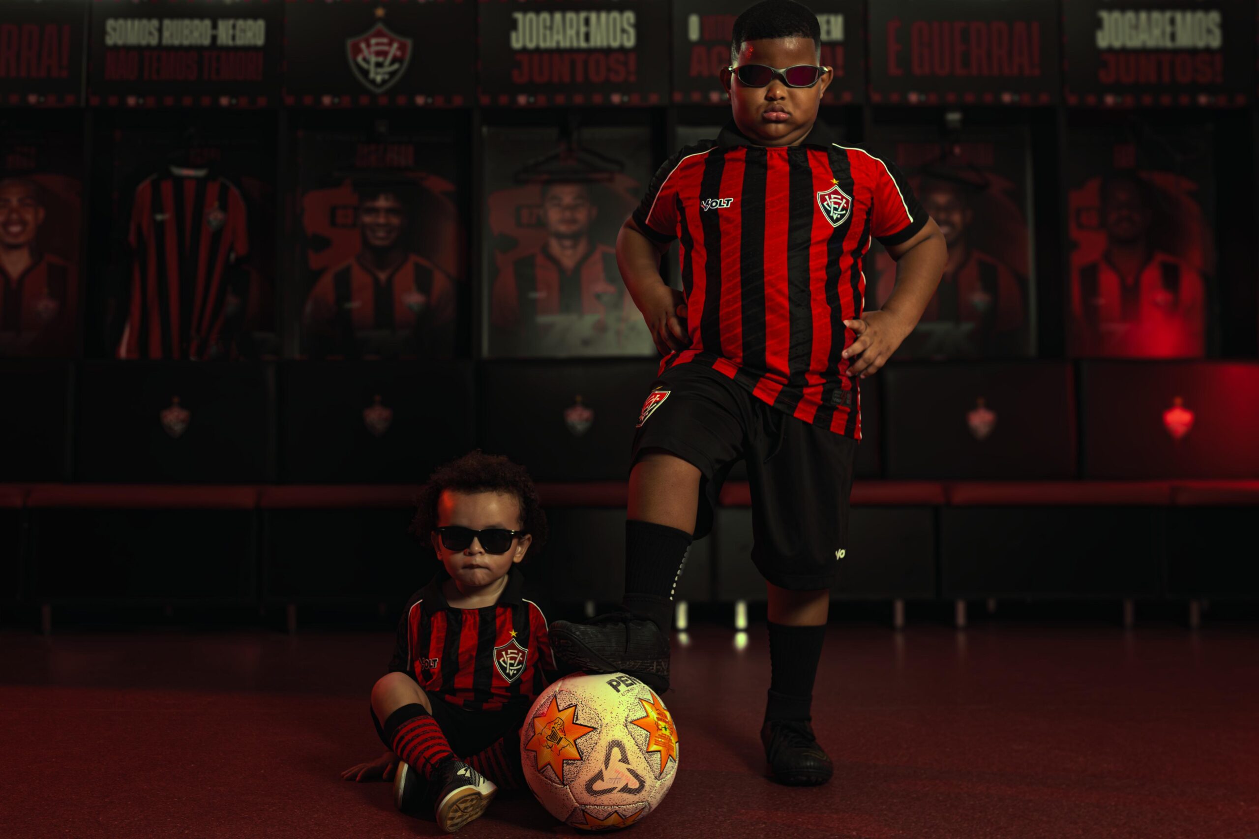 Volt lança novo uniforme do Vitória para temporada de 2025 com filho de Matheusinho de protagonista
