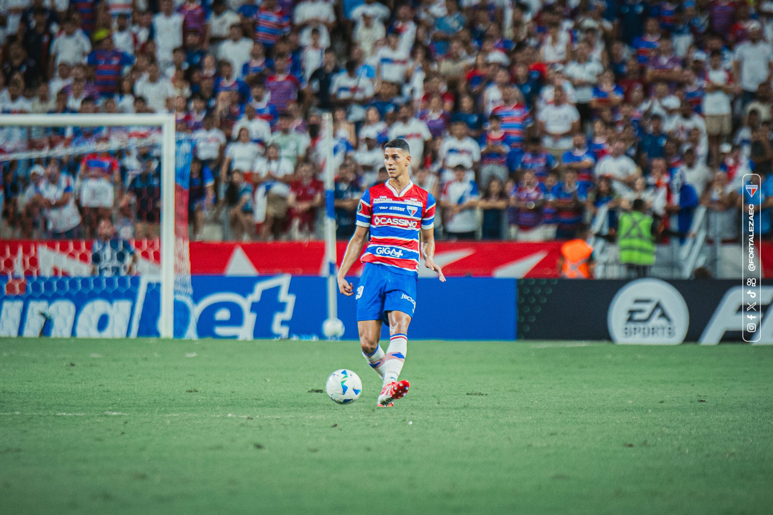 Destaque na temporada, Gustavo Mancha tem contrato com o Fortaleza até o final de 2027