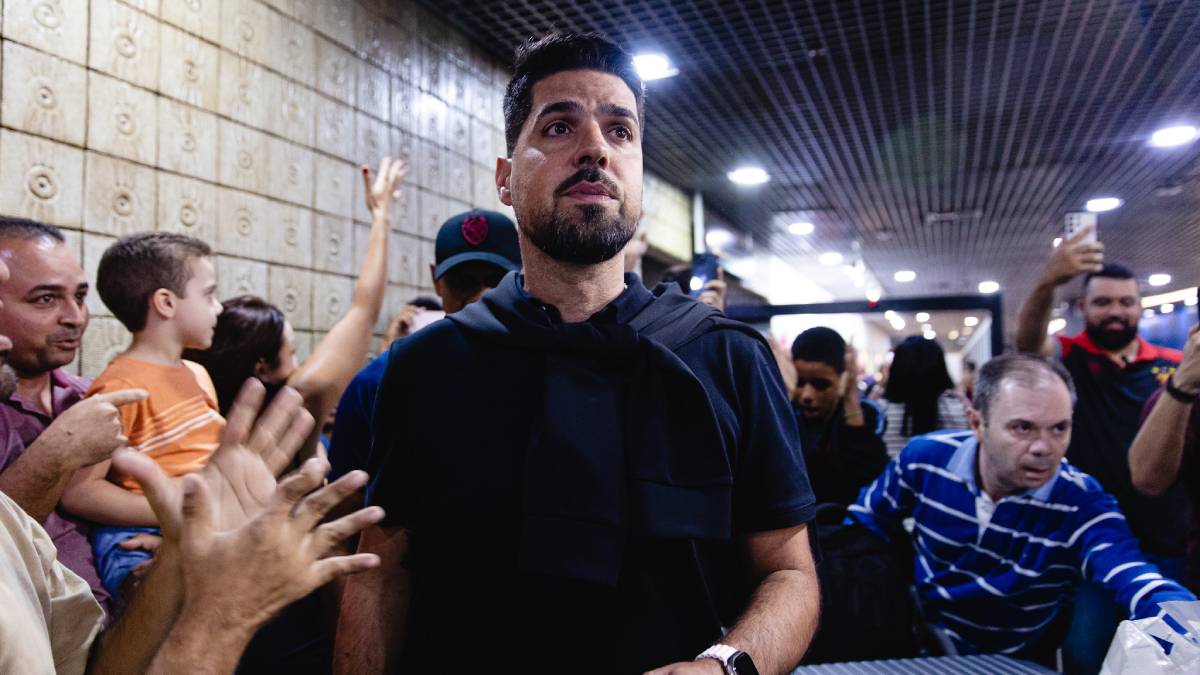Após ter seu nome publicado no BID da CBF, António Oliveira comanda o Sport contra o Cruzeiro, pelo Brasileirão