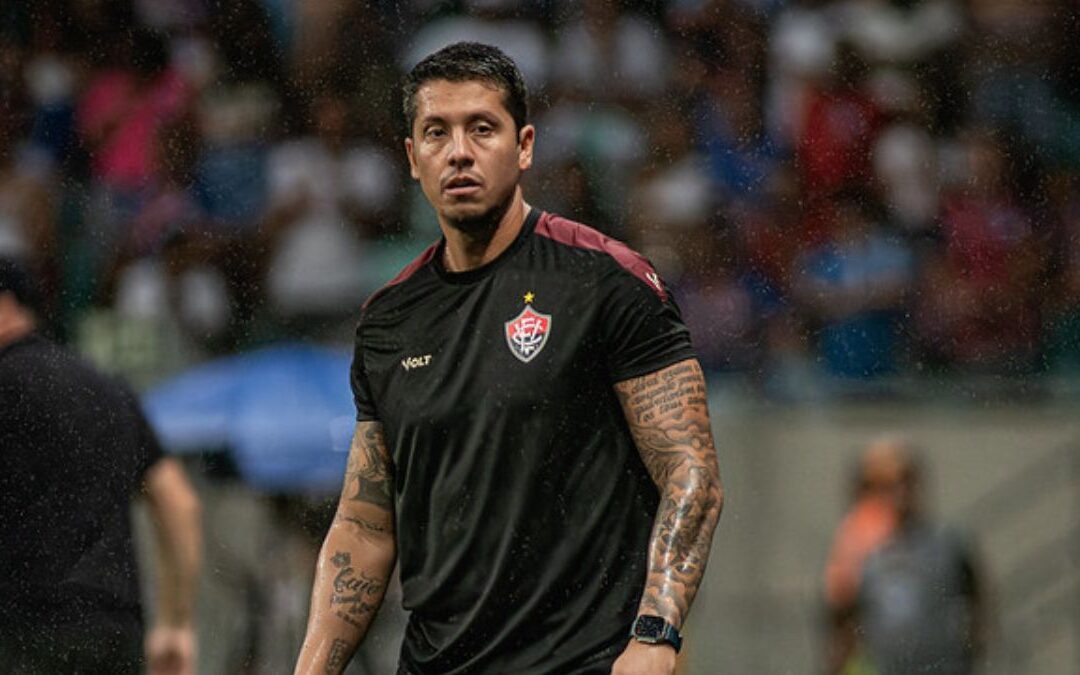 Carpini reencontra Vitória no Barradão após trabalho de altos e baixos na equipe