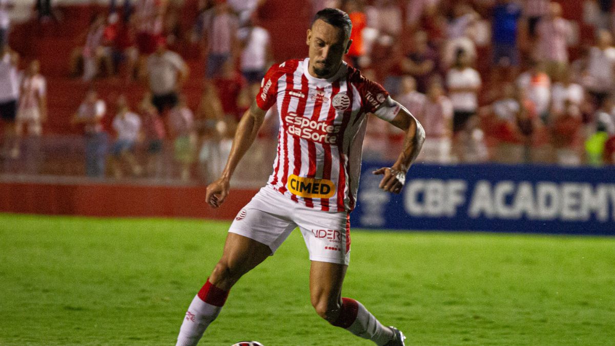 Paulo Sérgio sofre nova lesão e desfalcará o Náutico pelo 14º jogo na temporada 1 Paulo Sérgio - atacante do Náutico