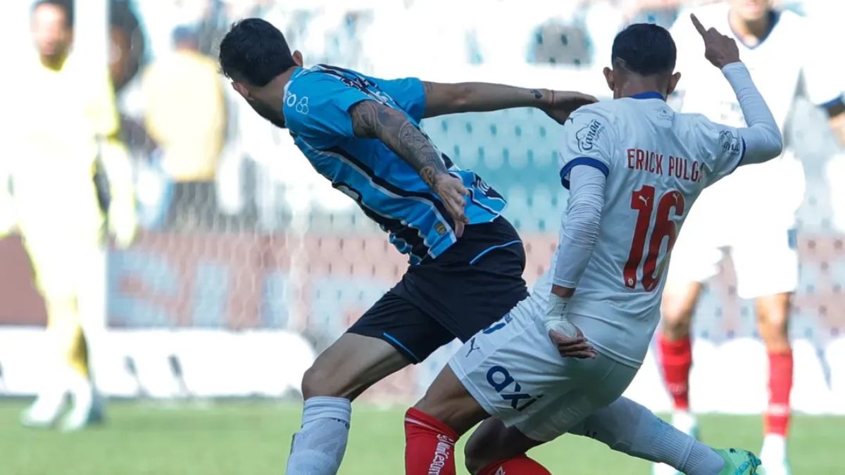 Com gol sofrido em pênalti inexistente, Bahia perde para o Grêmio na Série A 1 Grêmio x Bahia - Série A